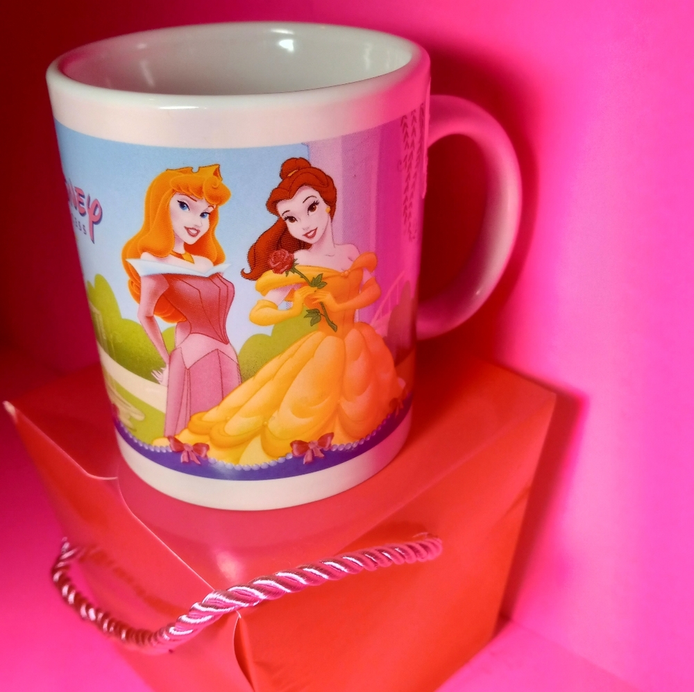 DISNEY CUP - Picture 5 of 8